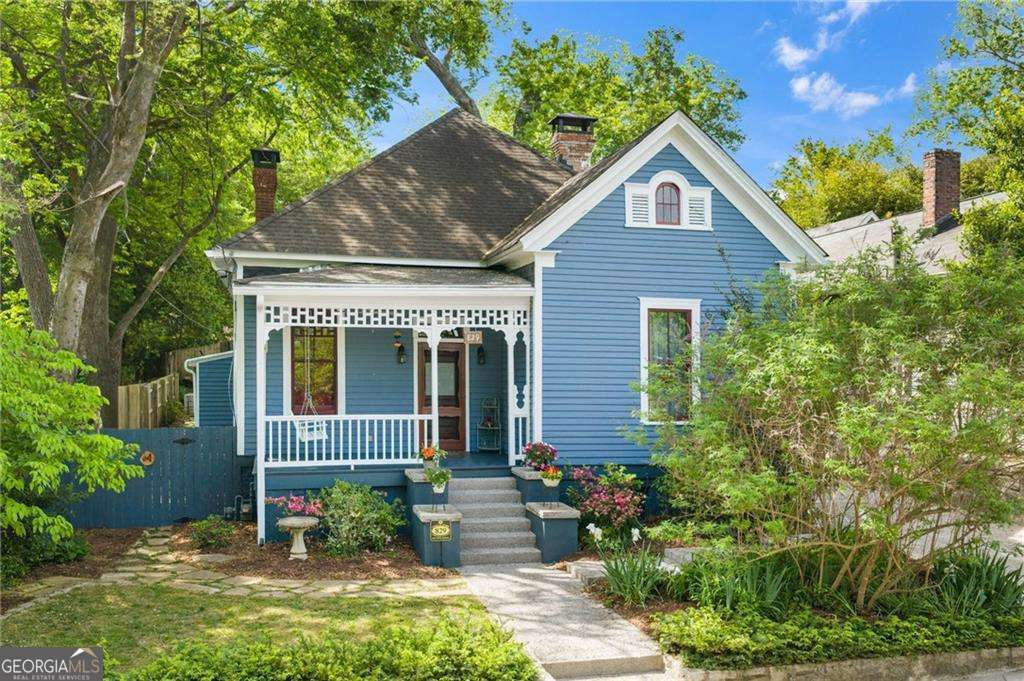 3 bedroom, 2.5 bathroom, 2,120 sq ft single family residence sold at 829 Ashland Avenue, Atlanta, GA 30307