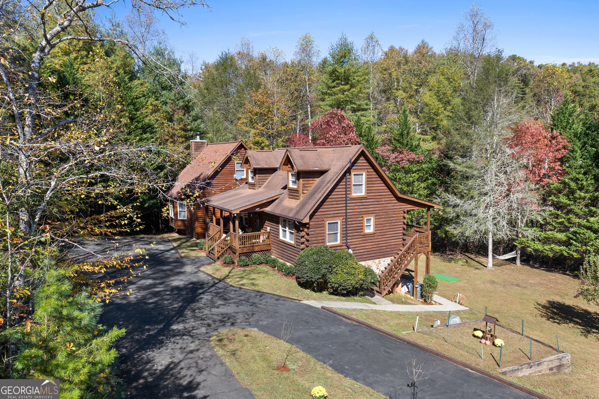 4 bedroom, 3 bathroom, 3,171 sq ft cabin,single family residence for sale at 358 Misty River Circle, Murphy, NC 28906