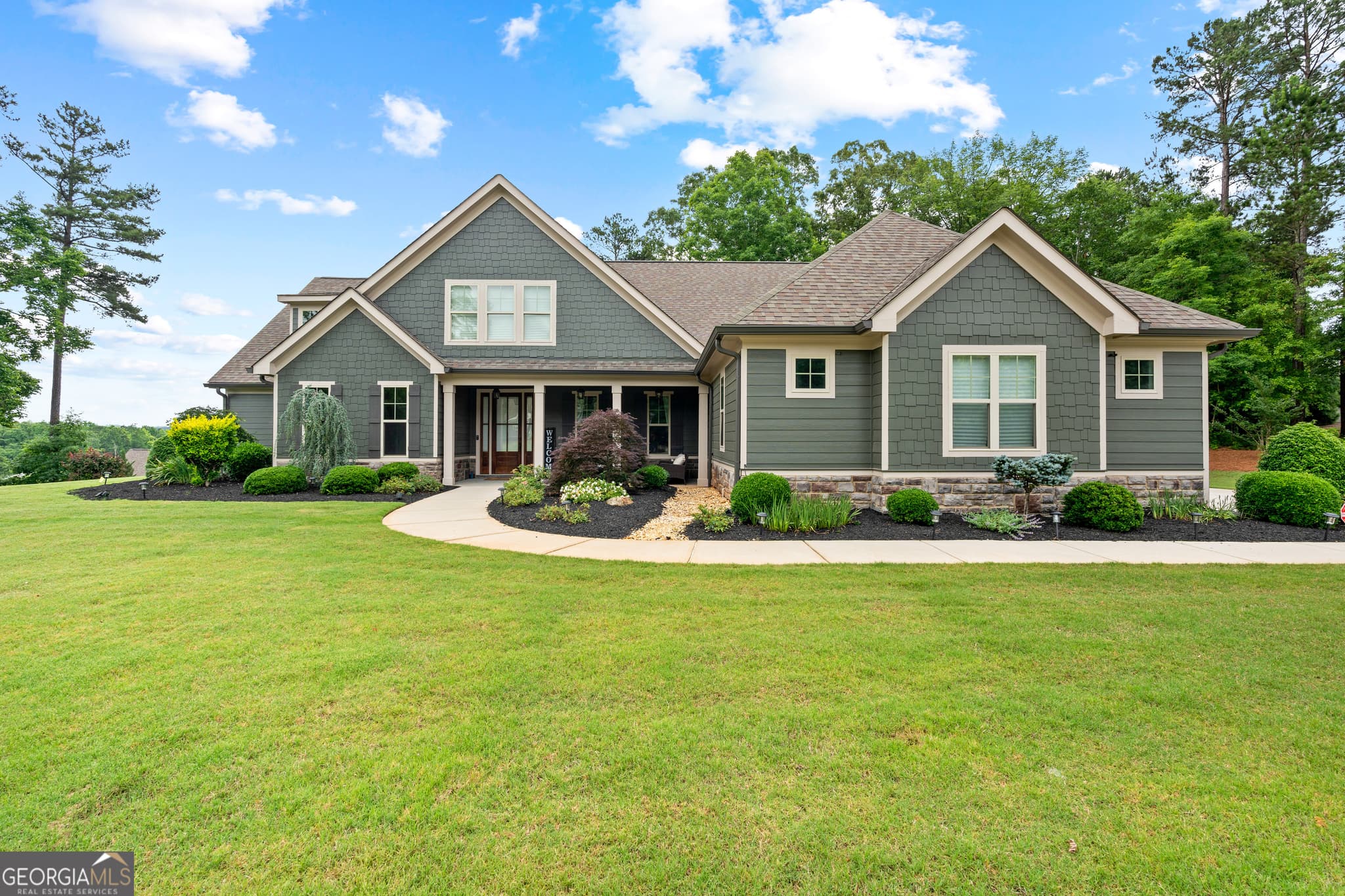 4 bedroom, 3.5 bathroom, 3,118 sq ft single family residence sold at 245 Discovery Lake Drive, Fayetteville, GA 30215