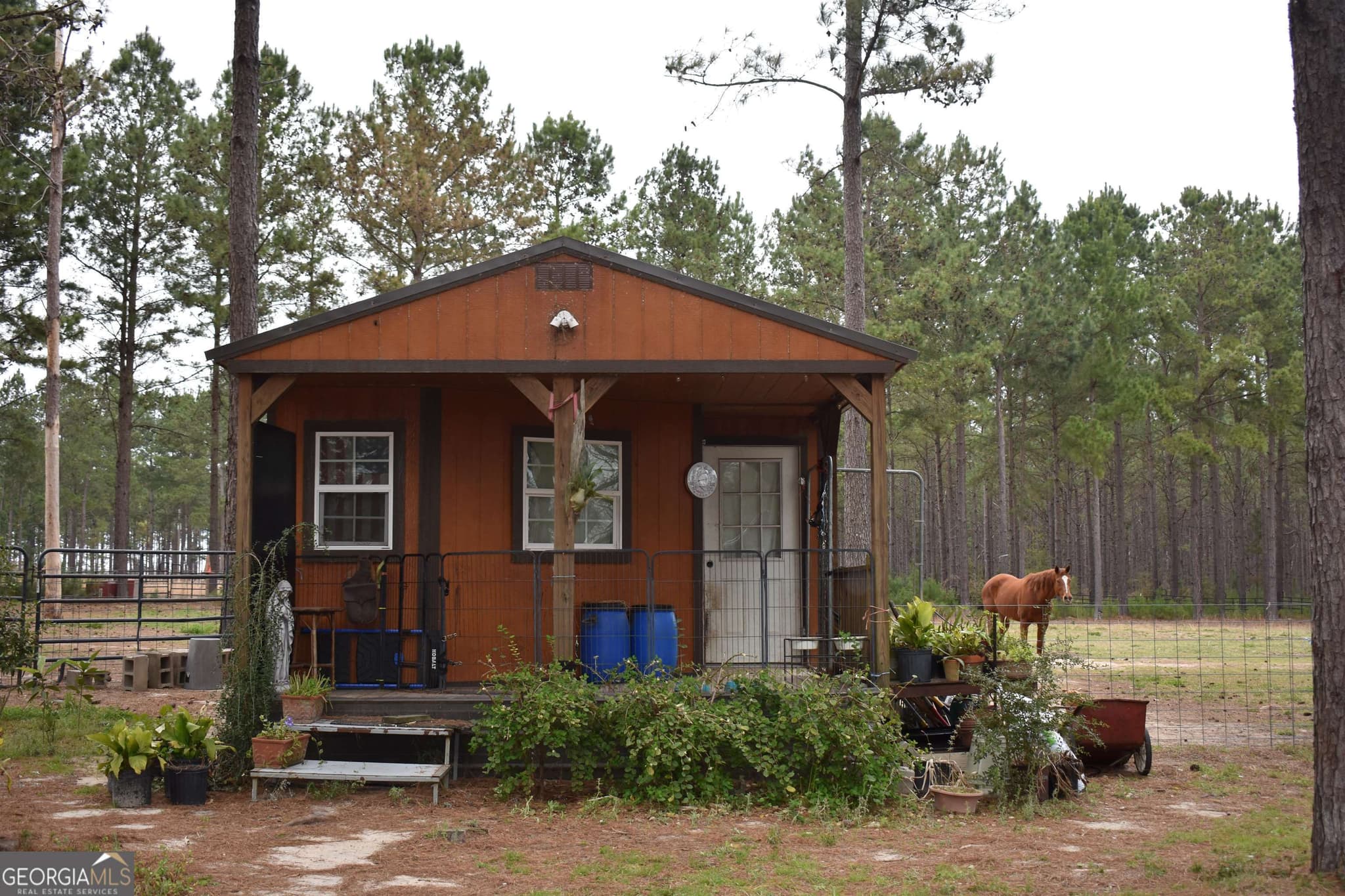 1 bedroom, 1 bathroom, 460 sq ft single family residence sold at 956 St Mathews Church Road (6.01 AC), Metter, GA 30439
