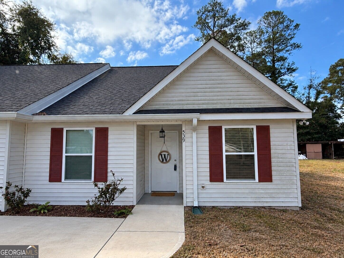 2 bedroom, 2 bathroom, 1,031 sq ft single family residence for sale at 539 Guill Street, Thomson, GA 30824