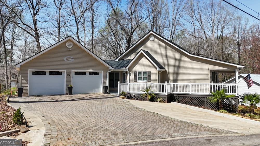 3 bedroom, 2 bathroom, 1,468 sq ft single family residence under contract at 504 Rue Chalet, Lavonia, GA 30553