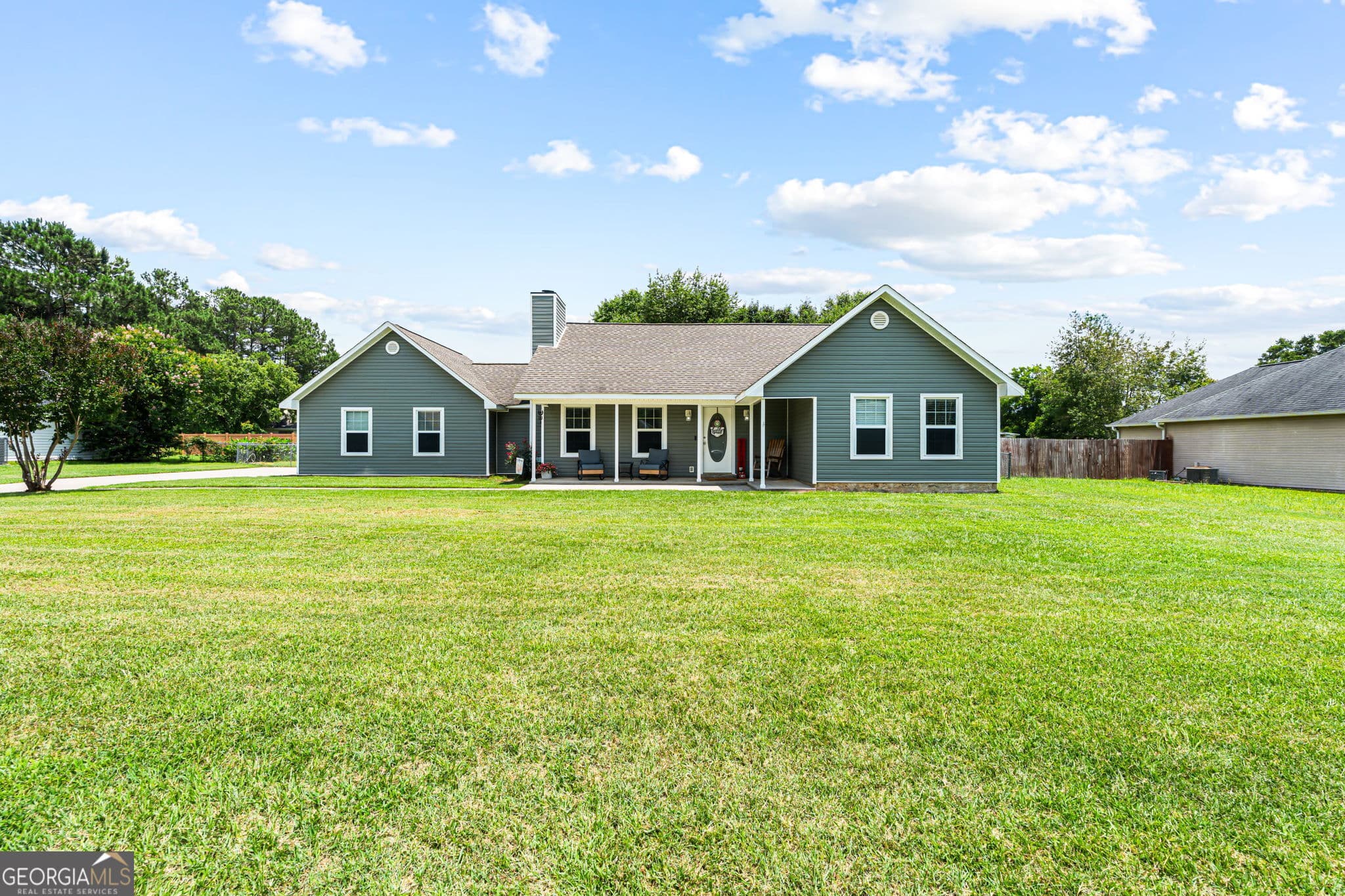 4 bedroom, 3 bathroom, 1,991 sq ft single family residence sold at 205 Doublegate Drive, Bonaire, GA 31005