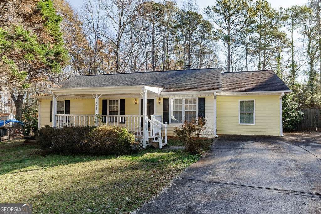 4 bedroom, 2 bathroom, 1,388 sq ft single family residence for sale at 135 Longbranch Court, Athens, GA 30605