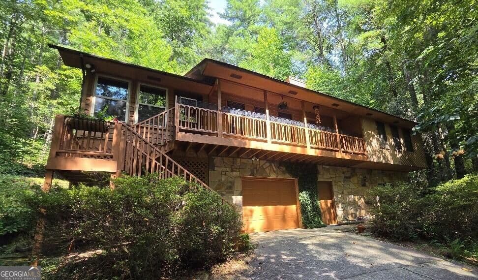 3 bedroom, 3 bathroom, 2,861 sq ft single family residence for sale at 445 Helton Creek Road, Blairsville, GA 30512