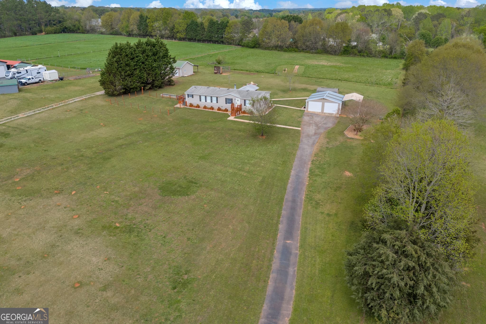 3 bedroom, 2 bathroom, 1,596 sq ft single family residence sold at 2844 Paul Malcom Road, Good Hope, GA 30641