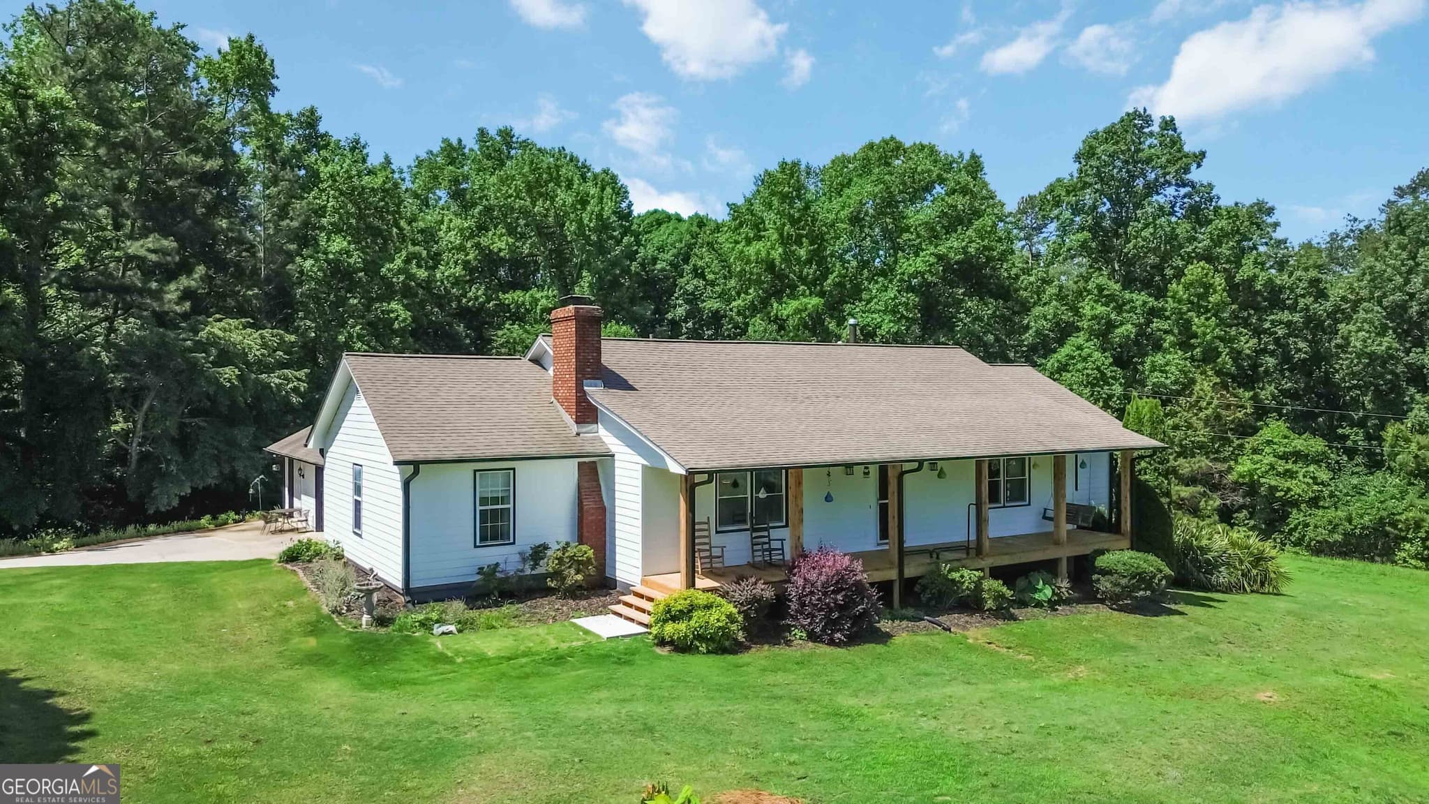 3 bedroom, 4 bathroom, 2,557 sq ft single family residence sold at 4410 Double Springs Road, Monroe, GA 30656