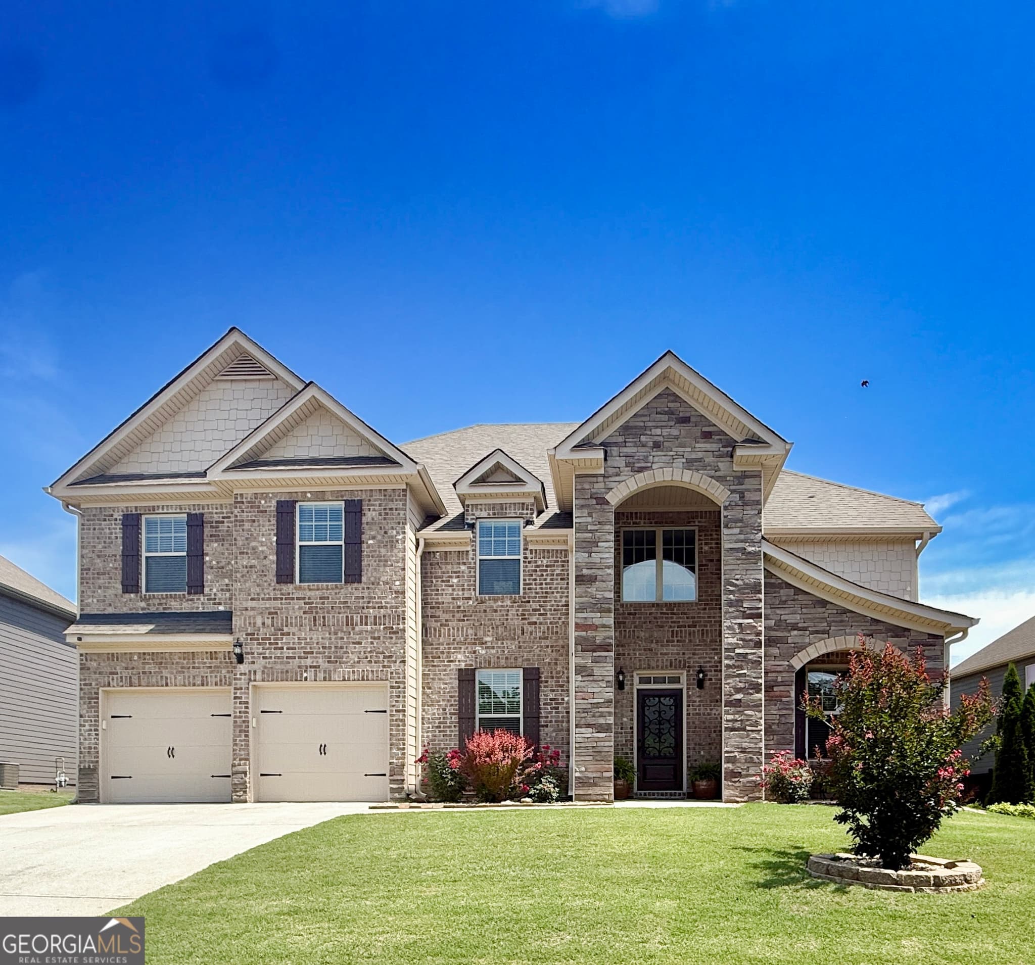 5 bedroom, 4 bathroom, 4,141 sq ft single family residence sold at 787 Sienna Valley Drive, Braselton, GA 30517