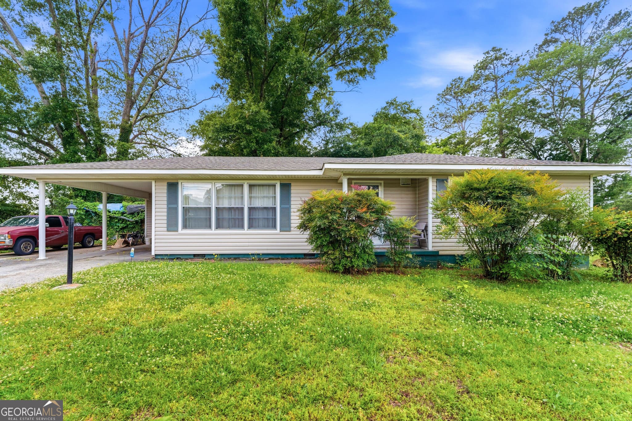 3 bedroom, 2 bathroom, 1,208 sq ft single family residence sold at 26 Robin Hood Road, Rome, GA 30161