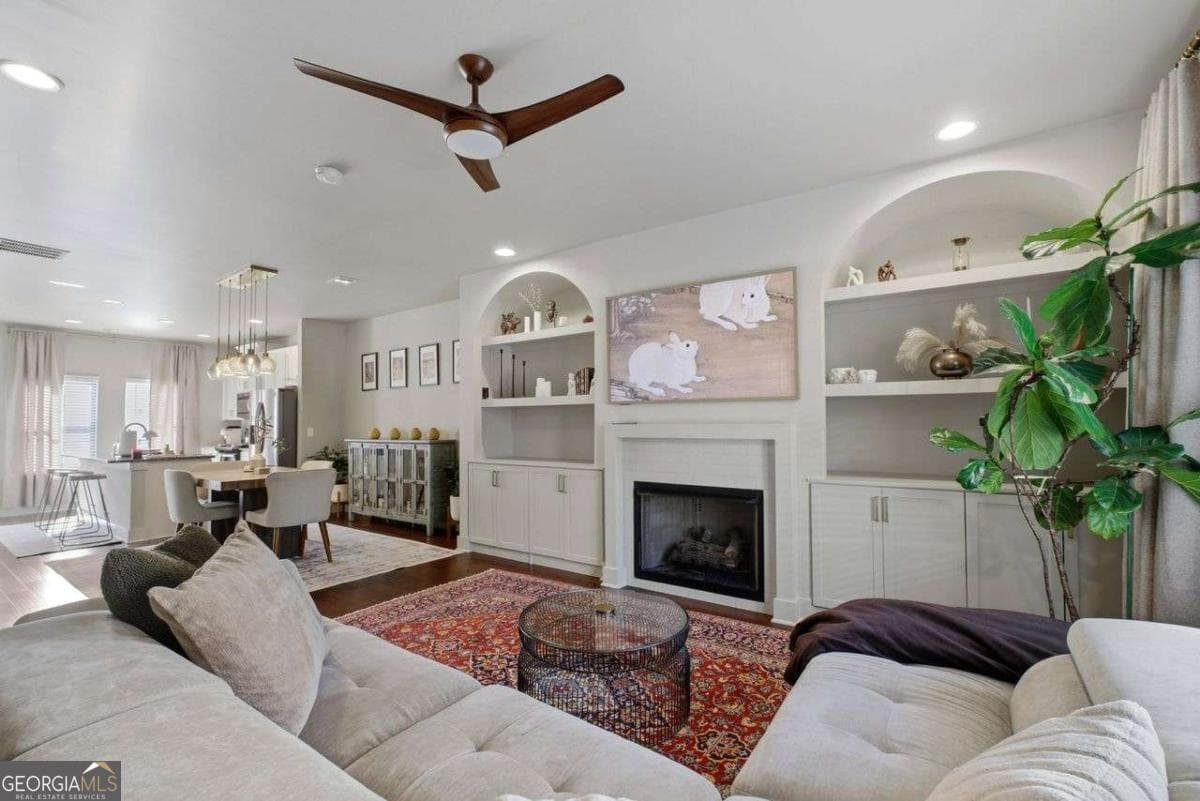 3 bedroom, 3.5 bathroom, 1,926 sq ft townhouse sold at 2167 Wiggins Walk, Atlanta, GA 30316