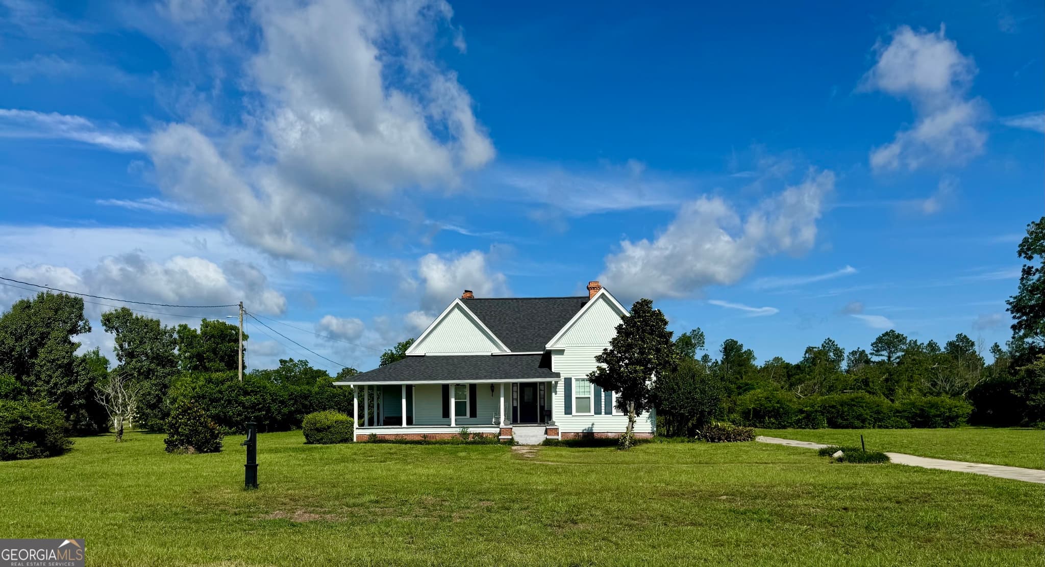 5 bedroom, 2 bathroom, 3,015 sq ft single family residence for sale at 654 Fire Tower Road, Mount Vernon, GA 30445