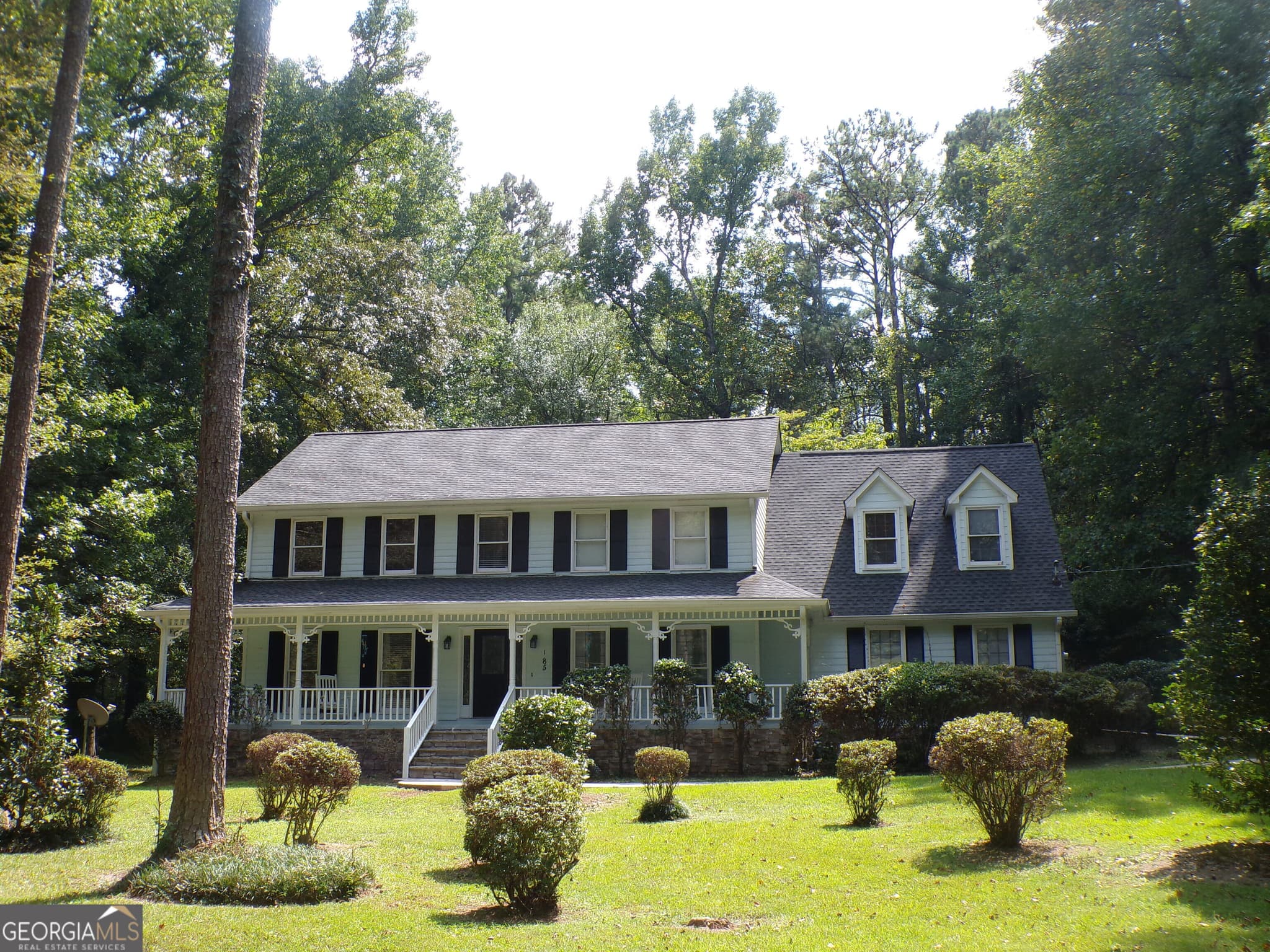 4 bedroom, 2.5 bathroom, 2,768 sq ft single family residence for sale at 185 Ashland Way, Fayetteville, GA 30214