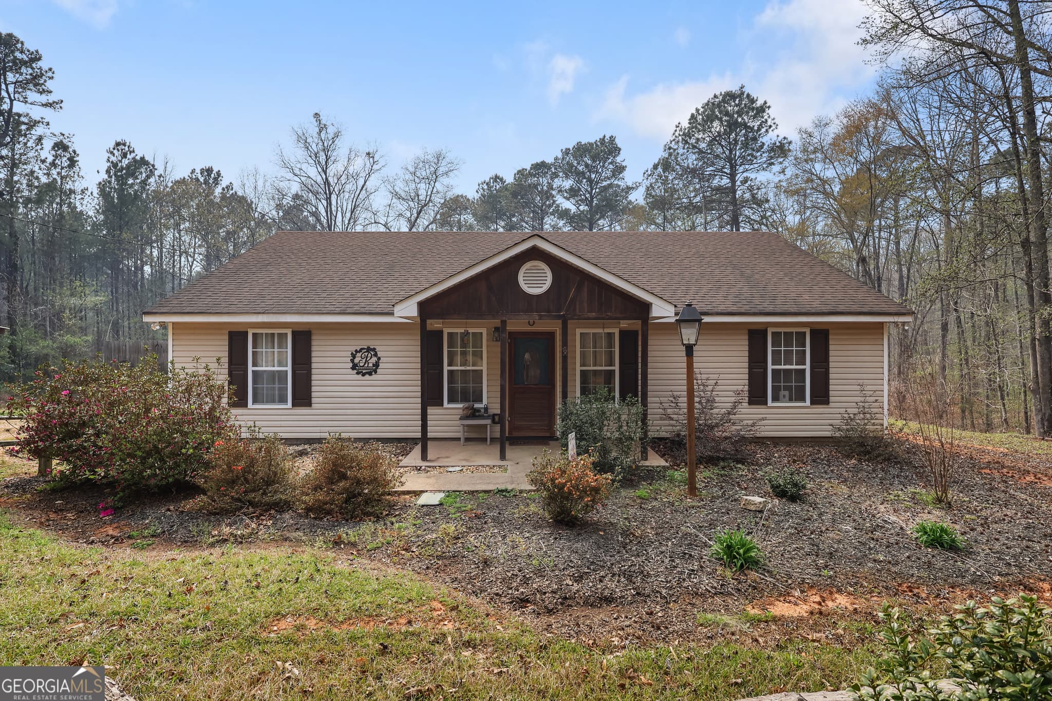 3 bedroom, 2 bathroom, 1,610 sq ft single family residence sold at 670 Highway 87, Flovilla, GA 30216