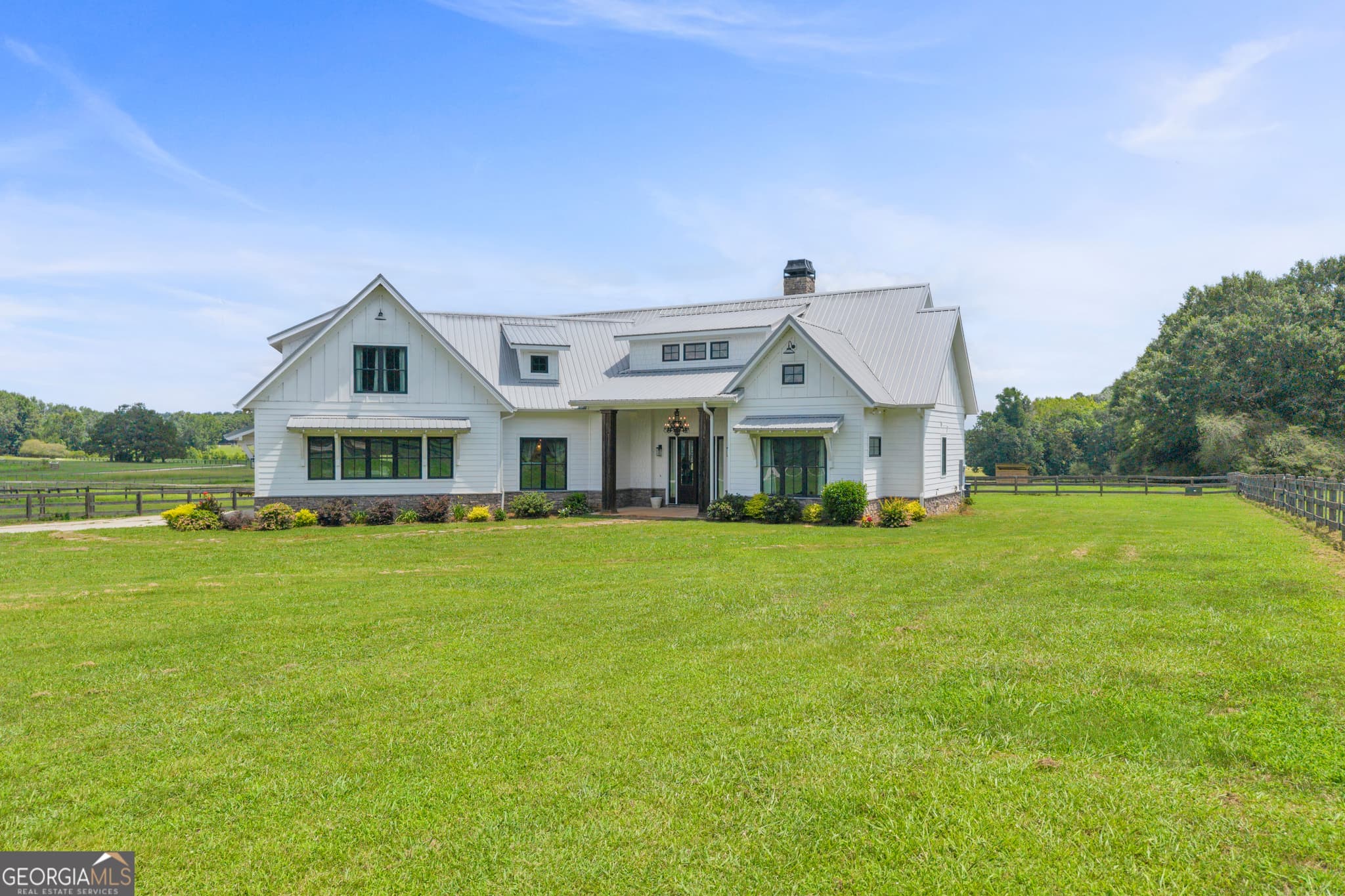 5 bedroom, 3.5 bathroom, 2,169 sq ft farm for sale at 872 Woodlawn Road, Mansfield, GA 30055
