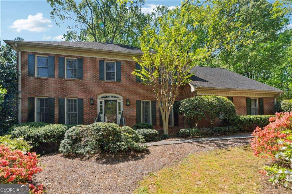 4 bedroom, 3.5 bathroom, 3,540 sq ft single family residence sold at 3200 TURTLE LAKE Court, Marietta, GA 30067