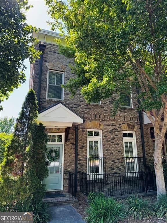 4 bedroom, 3.5 bathroom, 2,526 sq ft townhouse sold at 241 Cole Street, Marietta, GA 30060