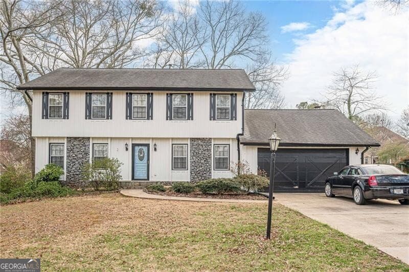 5 bedroom, 3 bathroom, 2,824 sq ft single family residence sold at 2788 Dellinger Drive, Marietta, GA 30062