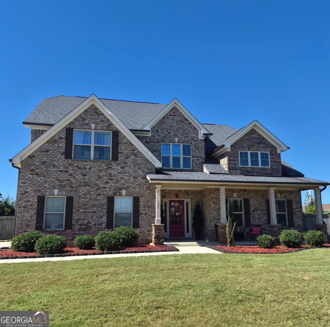 4 bedroom, 3.5 bathroom, 3,679 sq ft single family residence for sale at 103 Chamblee Way, Warner Robins, GA 31088