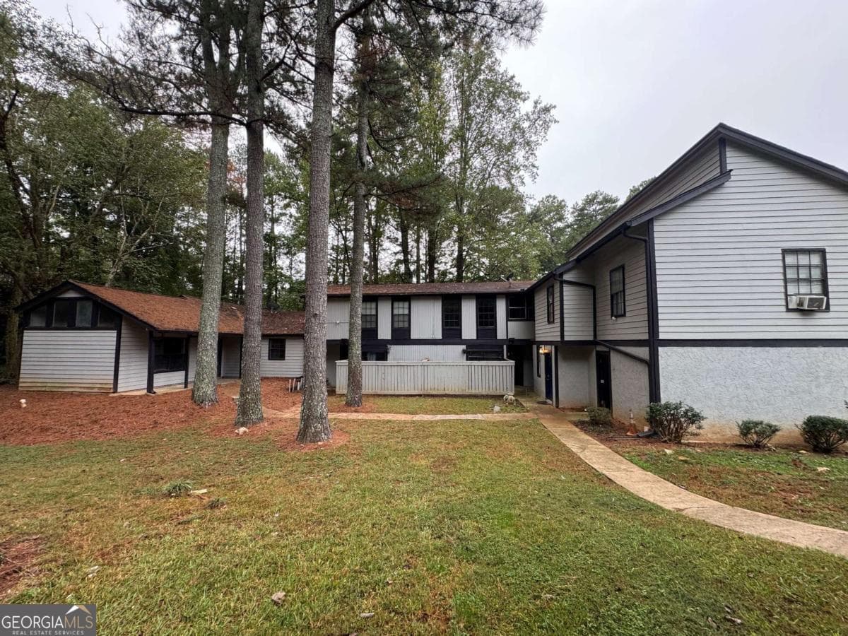 2 bedroom, 1.5 bathroom, 1,152 sq ft condominium sold at 1413 STONE MILL Trace, Stone Mountain, GA 30083