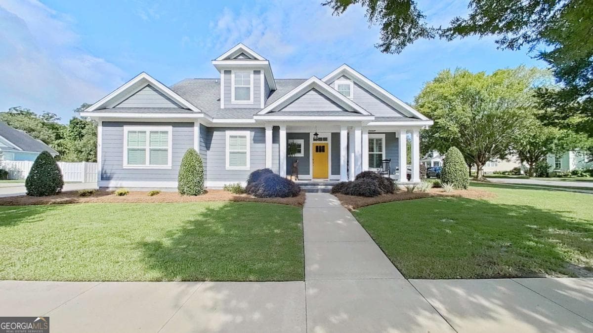 5 bedroom, 5 bathroom, 2,400 sq ft single family residence for sale at 100 Morningside Drive, Thomasville, GA 31792