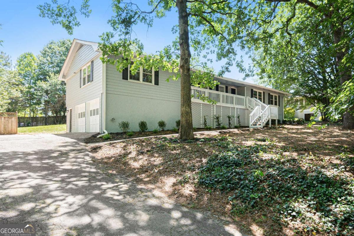 3 bedroom, 2 bathroom, 2,044 sq ft single family residence sold at 80 Pinehurst Lane, Marietta, GA 30068