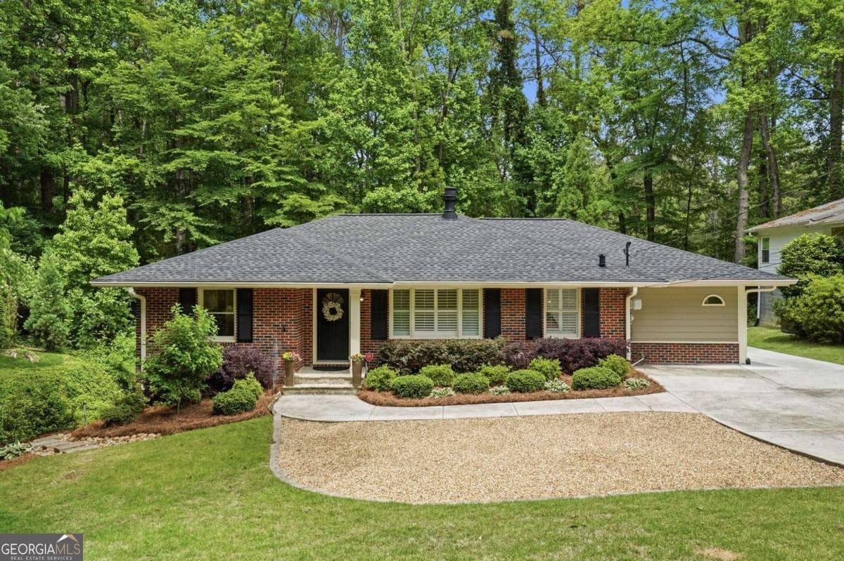 4 bedroom, 3.5 bathroom, 3,252 sq ft single family residence sold at 1850 Fern Creek Lane, Atlanta, GA 30329