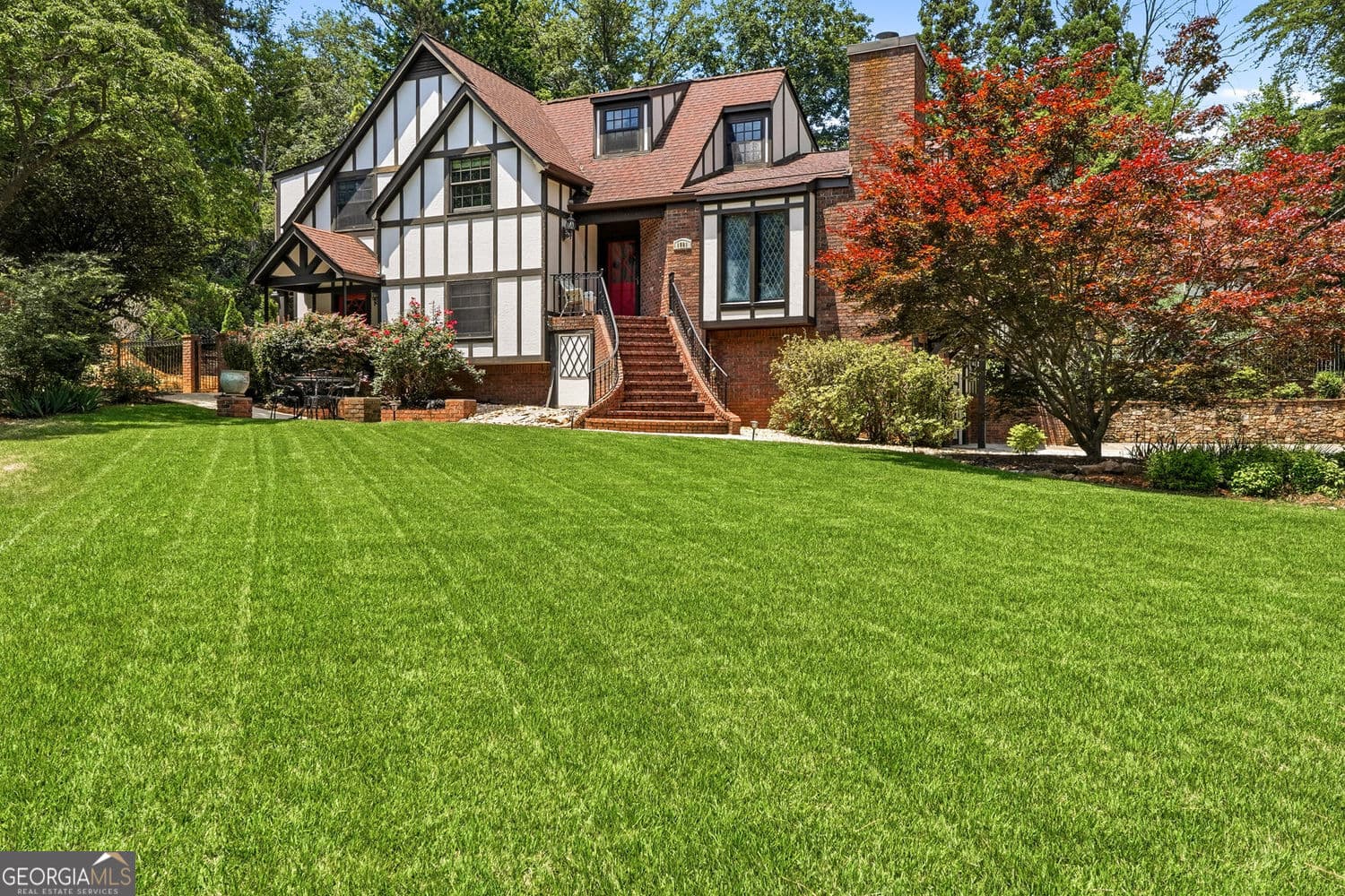 4 bedroom, 3 bathroom, 3,277 sq ft single family residence sold at 1581 Bentcreek Drive, Marietta, GA 30062
