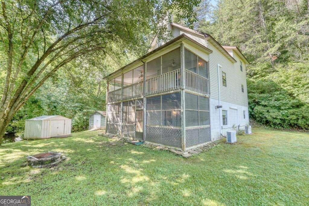 2 bedroom, 2.5 bathroom single family residence sold at 386 Floyd Stalcup Road, Murphy, NC 28906