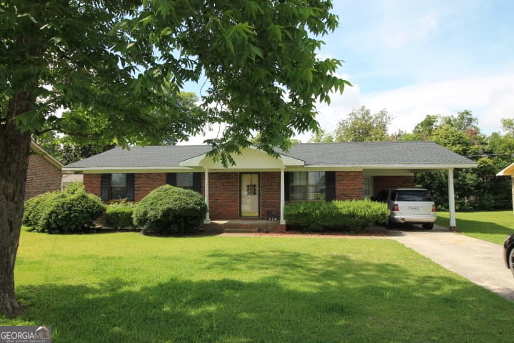114 W 8th Street, Alma, GA 31510 — most recent listing photo