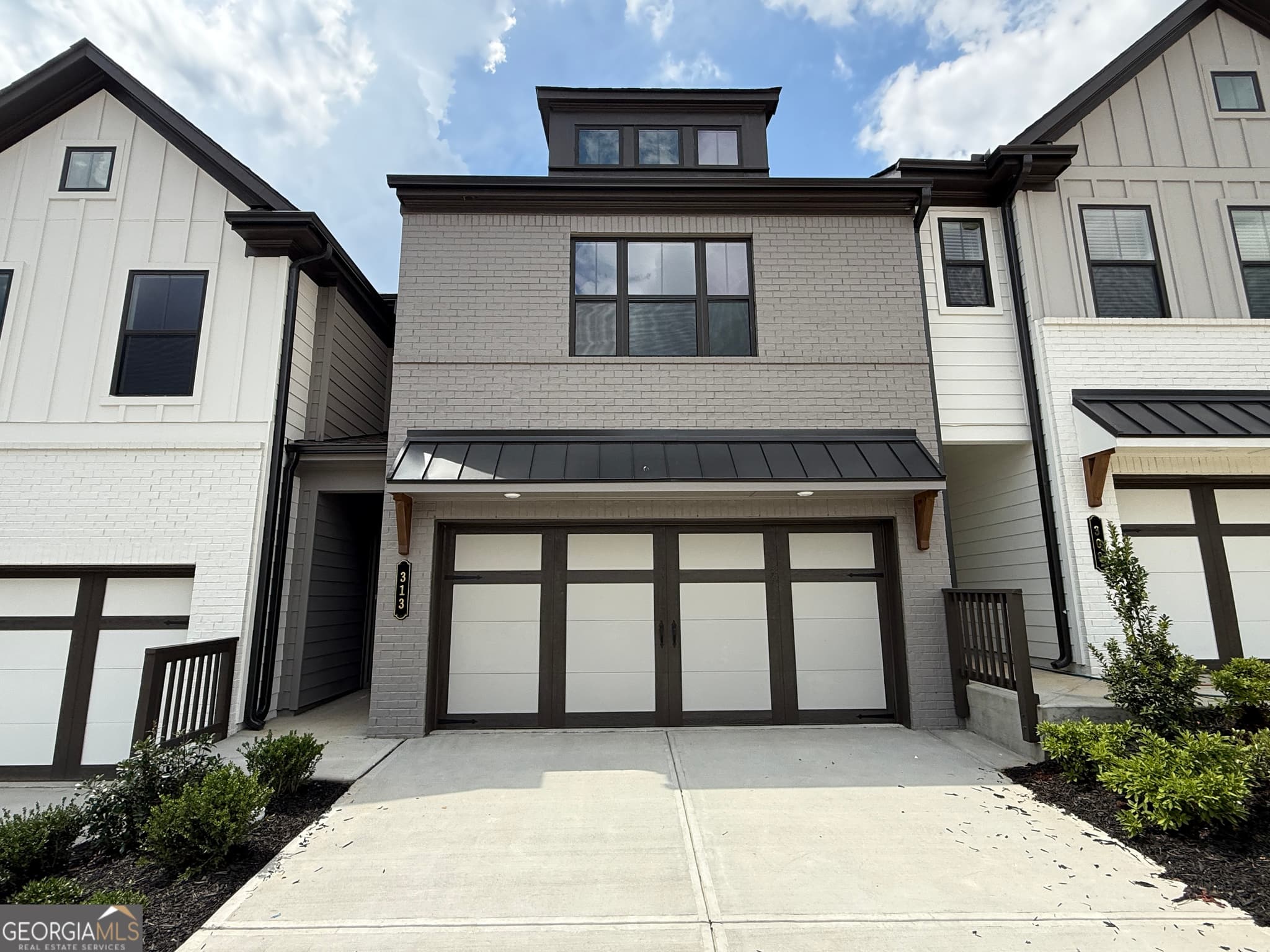 3 bedroom, 2.5 bathroom, 1,853 sq ft townhouse sold at 313 Brook Landing Circle, Auburn, GA 30011