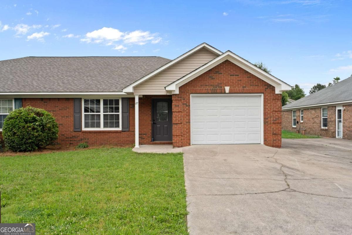 3 bedroom, 2 bathroom, 1,500 sq ft condominium sold at 27 Westbury Drive, Rome, GA 30165