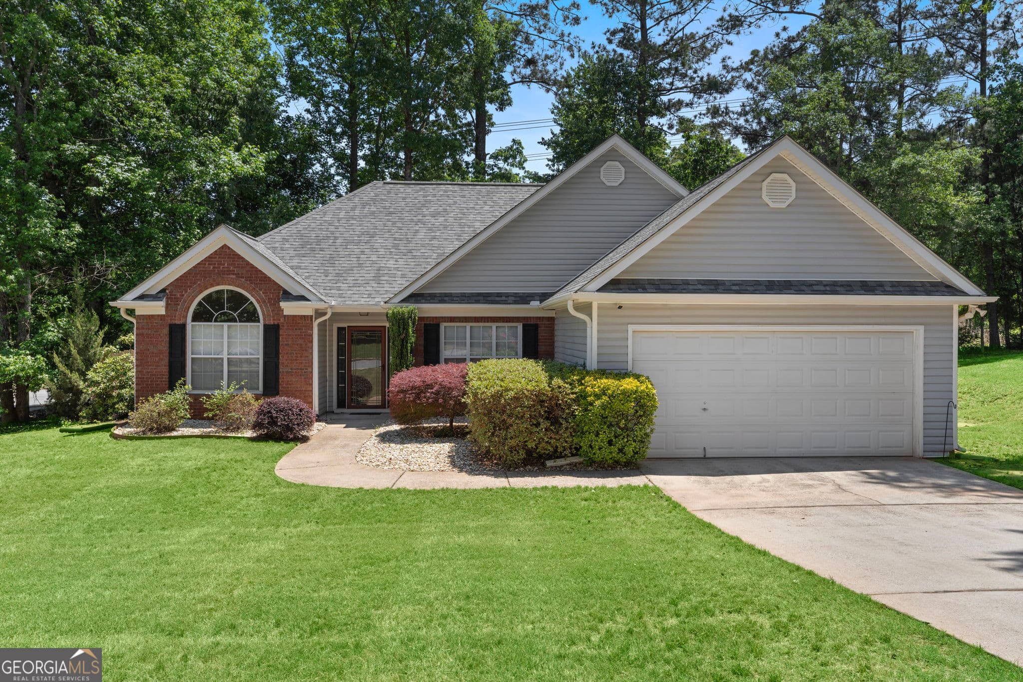 3 bedroom, 2 bathroom, 1,632 sq ft single family residence sold at 1059 Arbor Way, Mcdonough, GA 30253