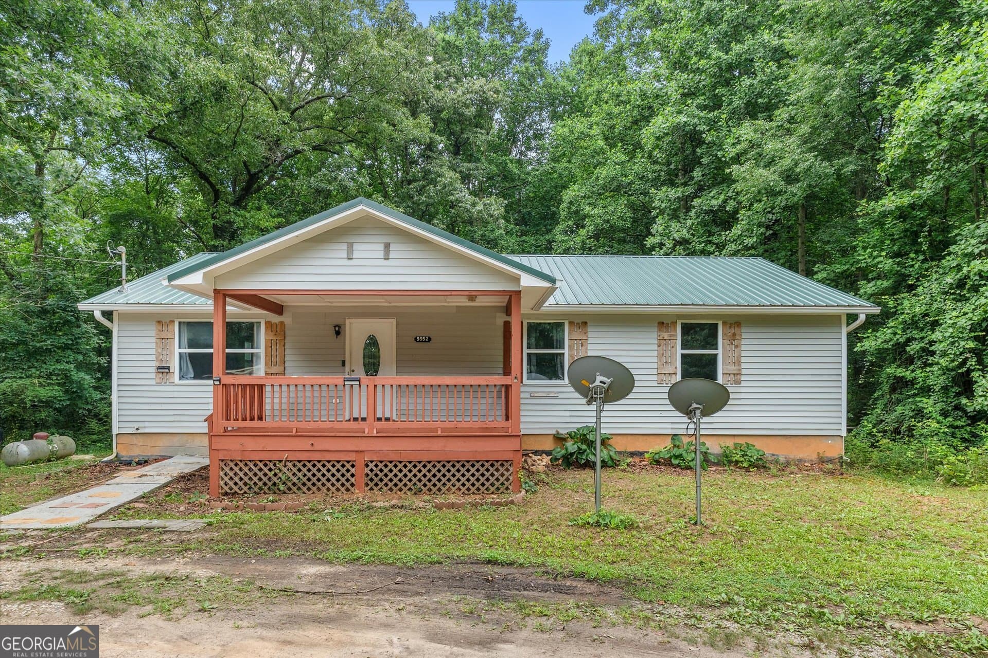 3 bedroom, 2 bathroom, 1,500 sq ft single family residence for sale at 5552 Smithfield Road, Bowdon, GA 30108