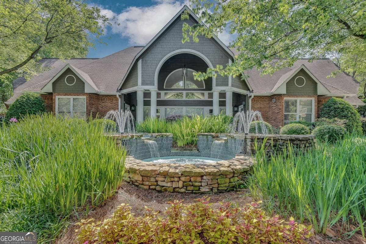 2 bedroom, 2 bathroom, 1,418 sq ft condominium sold at 137 McGill Park Avenue 137, Atlanta, GA 30312