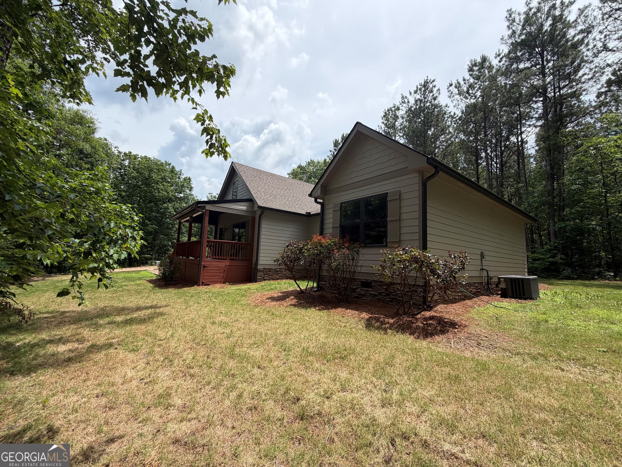3 bedroom, 2 bathroom, 1,396 sq ft single family residence sold at 95 Horseshoe Loop, Kingston, GA 30145