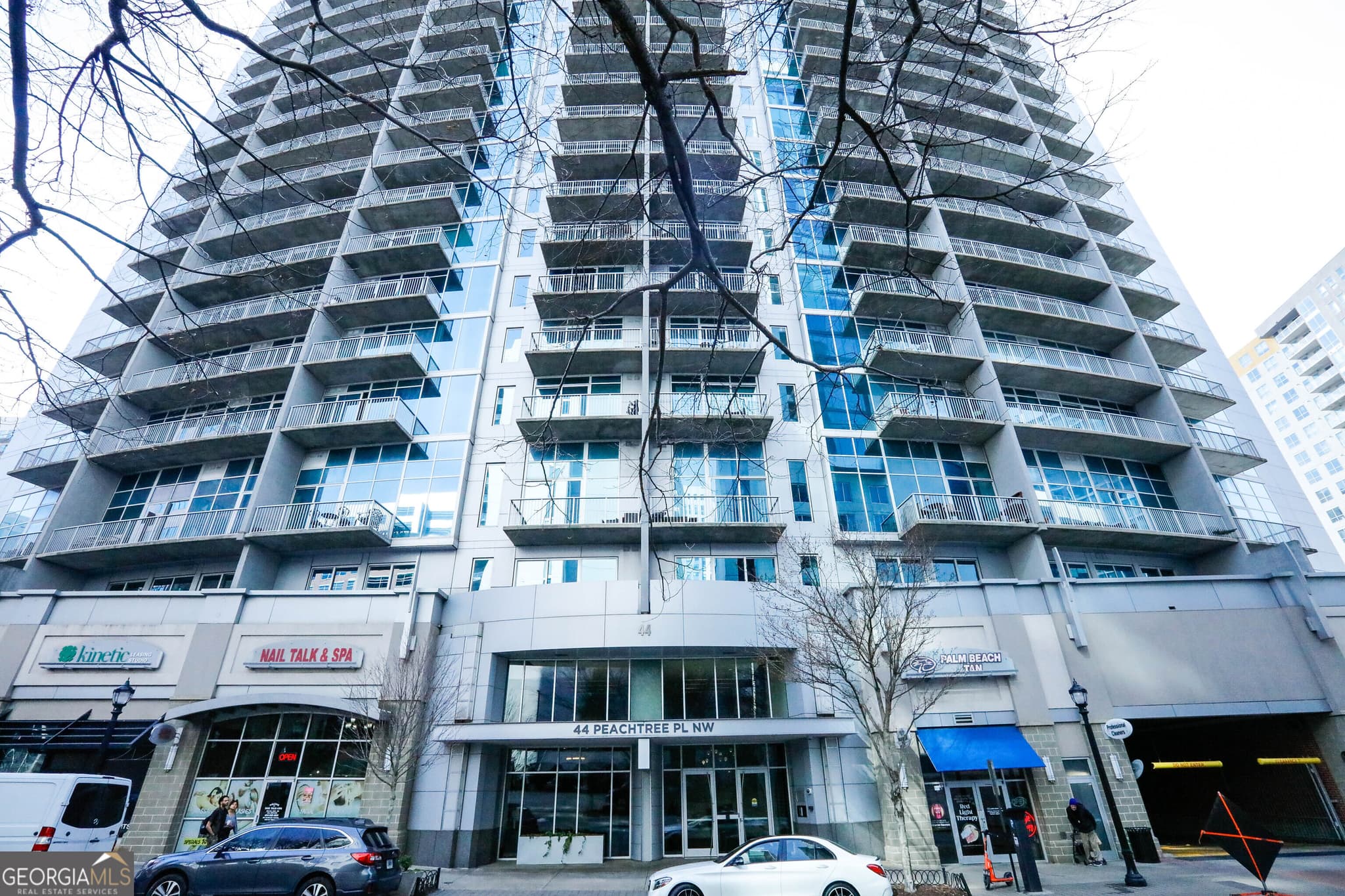 1 bedroom, 1 bathroom, 774 sq ft condominium for sale at 44 Peachtree Place 729, Atlanta, GA 30309