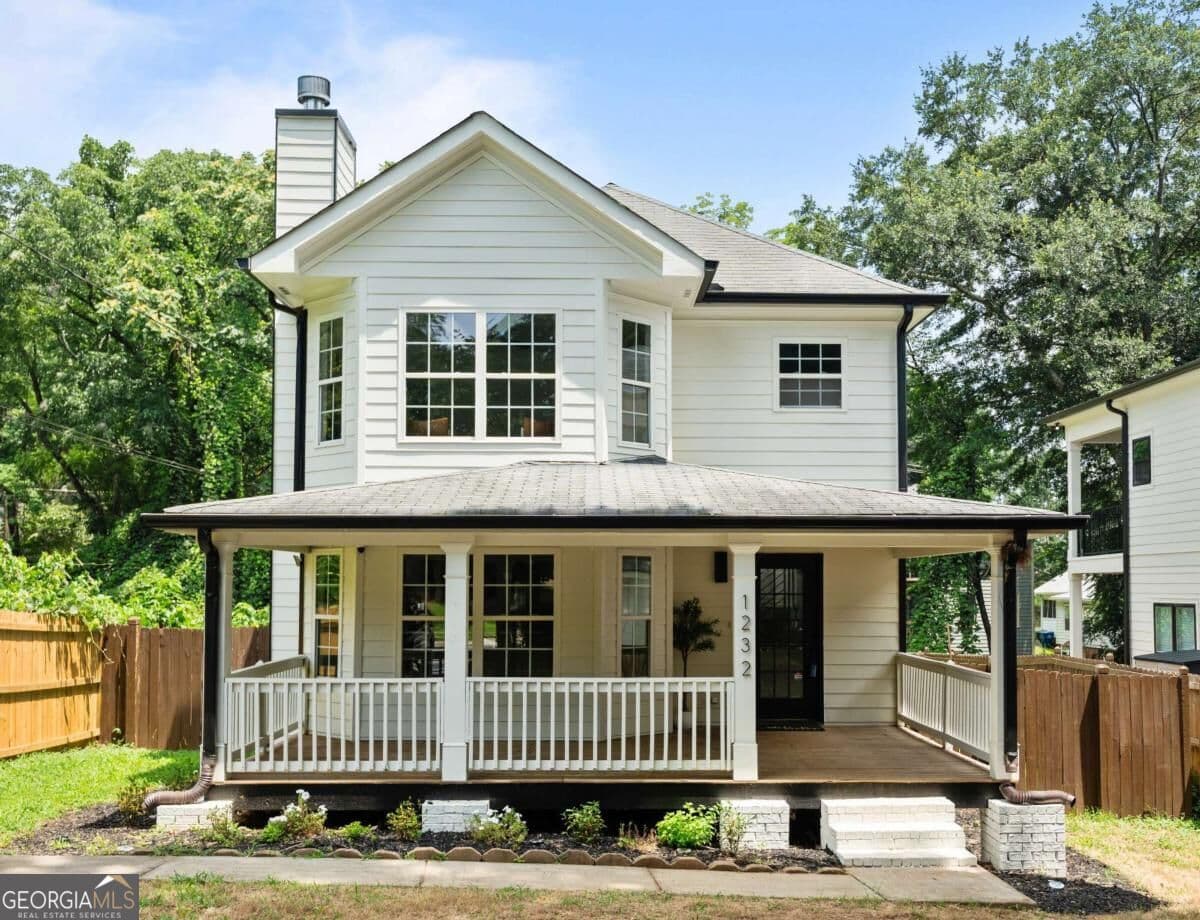 4 bedroom, 2.5 bathroom, 1,932 sq ft single family residence for sale at 1232 Memorial Drive, Atlanta, GA 30316
