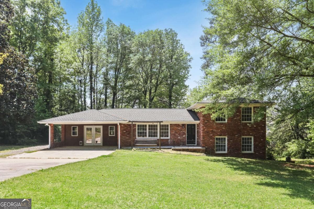 3 bedroom, 2 bathroom, 2,413 sq ft single family residence sold at 3007 Octavia Circle, Marietta, GA 30062