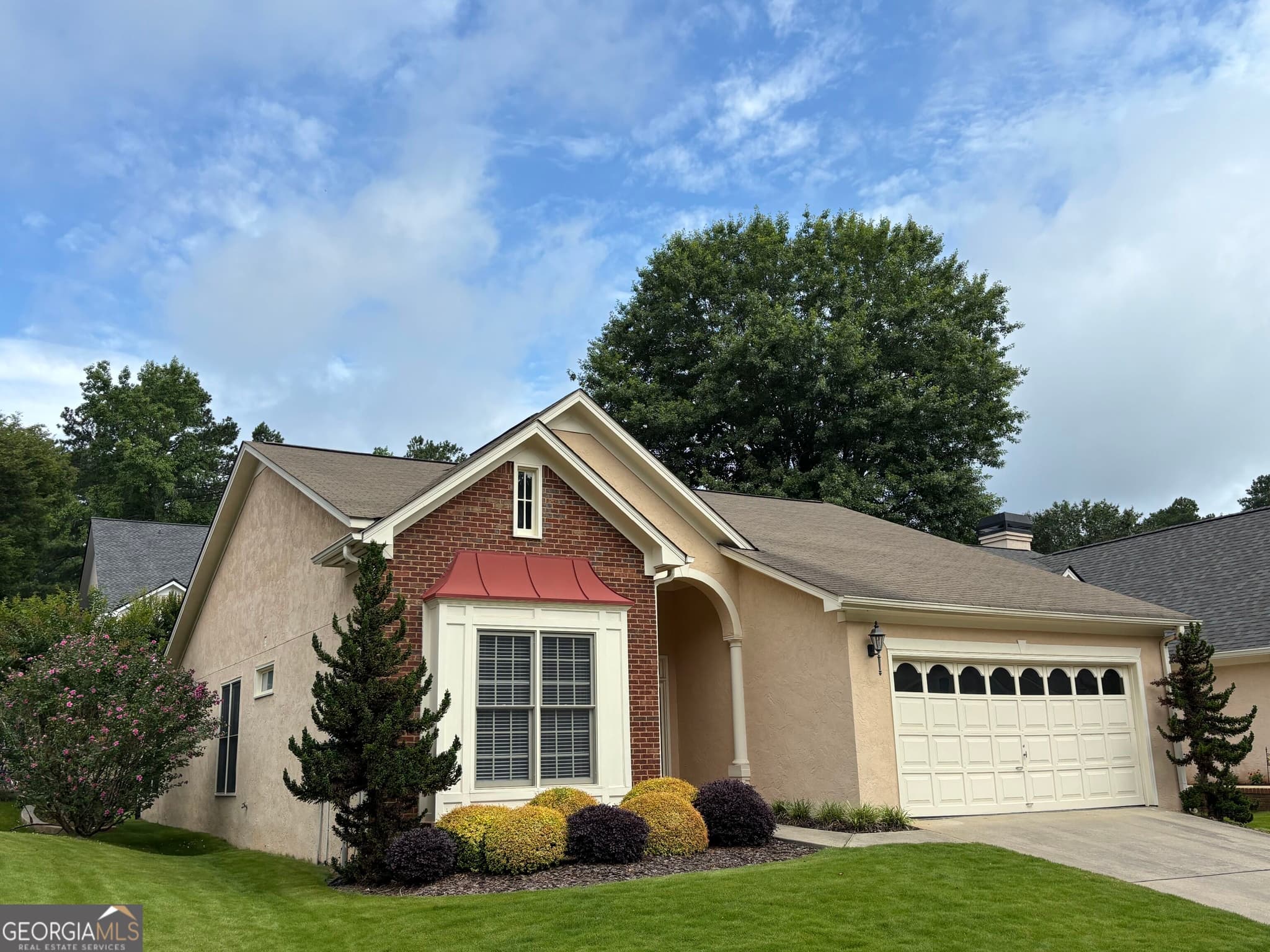 2 bedroom, 2 bathroom, 1,831 sq ft single family residence for sale at 126 Augusta Drive, Peachtree City, GA 30269