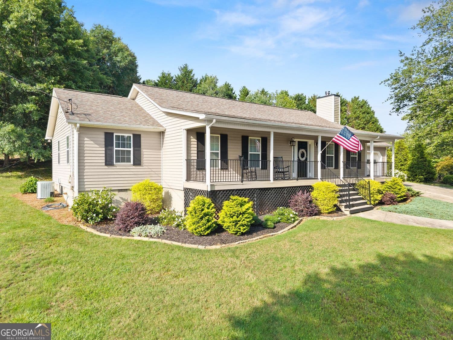 3 bedroom, 2 bathroom, 1,708 sq ft single family residence sold at 2639 Little River Park Road, Gainesville, GA 30506
