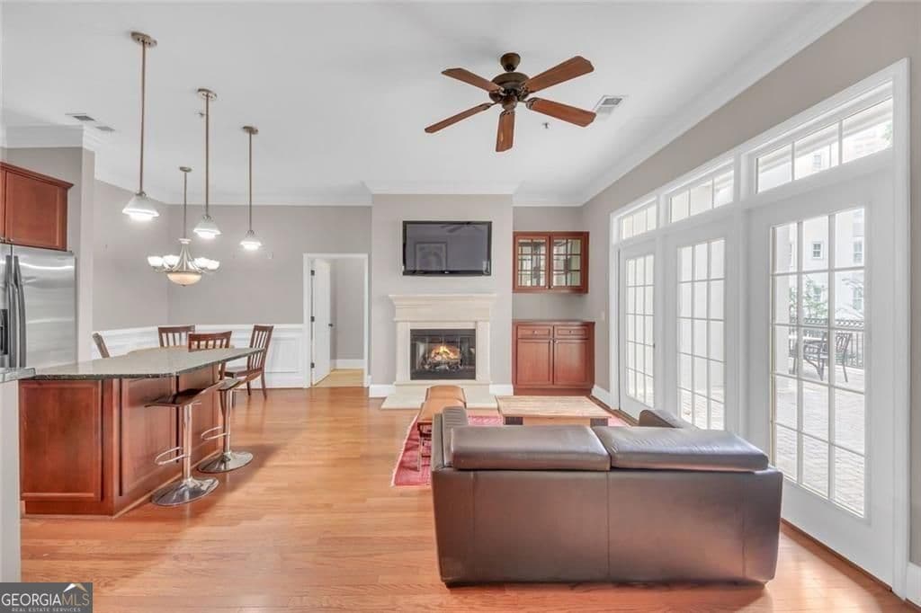 2 bedroom, 2.5 bathroom, 1,219 sq ft condominium sold at 11 Perimeter Center 1115, Dunwoody, GA 30346