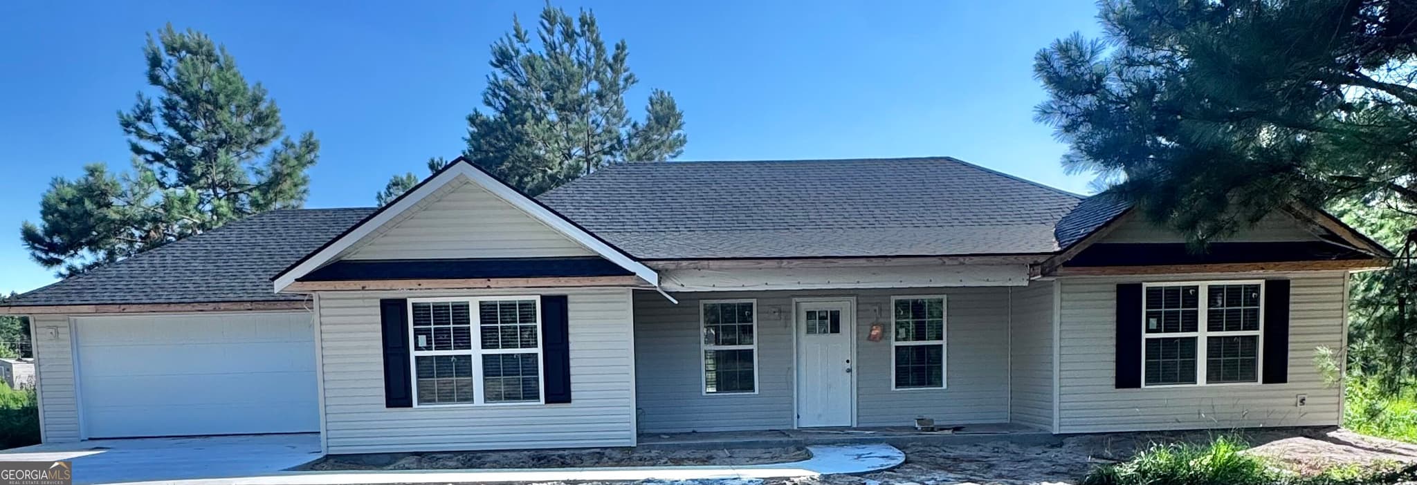 3 bedroom, 2 bathroom, 1,400 sq ft single family residence for sale at 65 Crestview Lane, Claxton, GA 30417