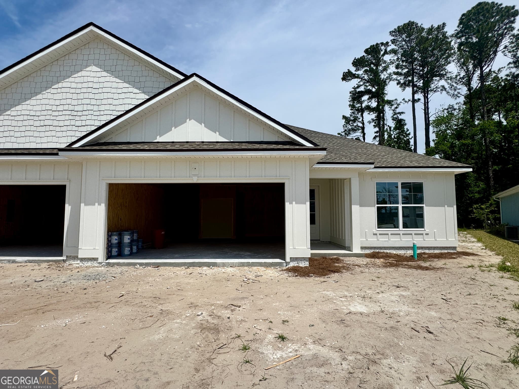 3 bedroom, 2 bathroom, 2,137 sq ft single family residence sold at 141 Green Turtle Court, Kingsland, GA 31548