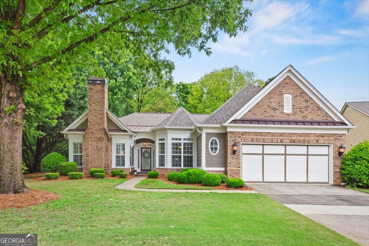 3 bedroom, 2.5 bathroom, 2,411 sq ft single family residence sold at 6065 Vickery Point, Cumming, GA 30040