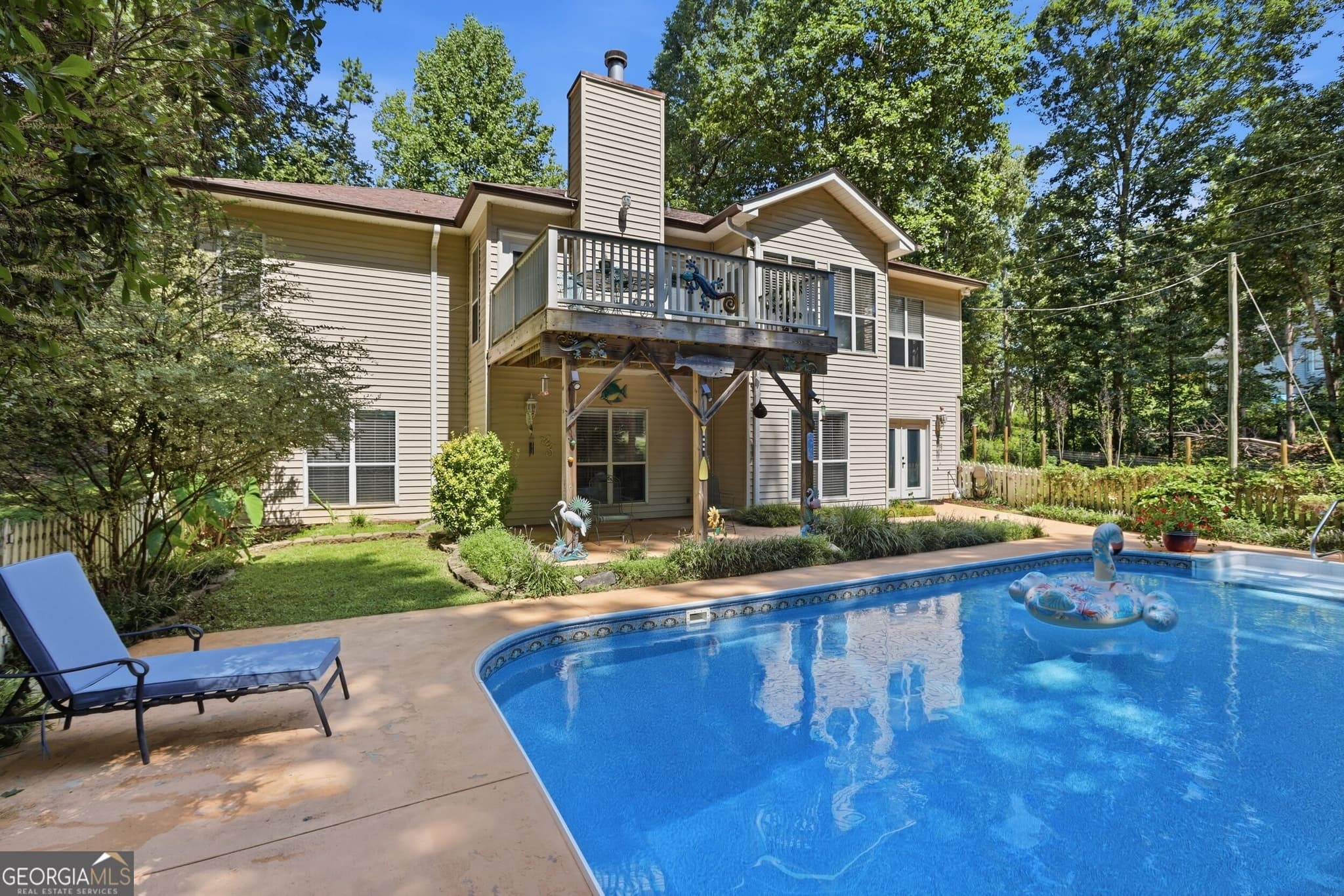 4 bedroom, 3 bathroom, 3,848 sq ft single family residence sold at 1704 Nub Garland Road, Toccoa, GA 30577