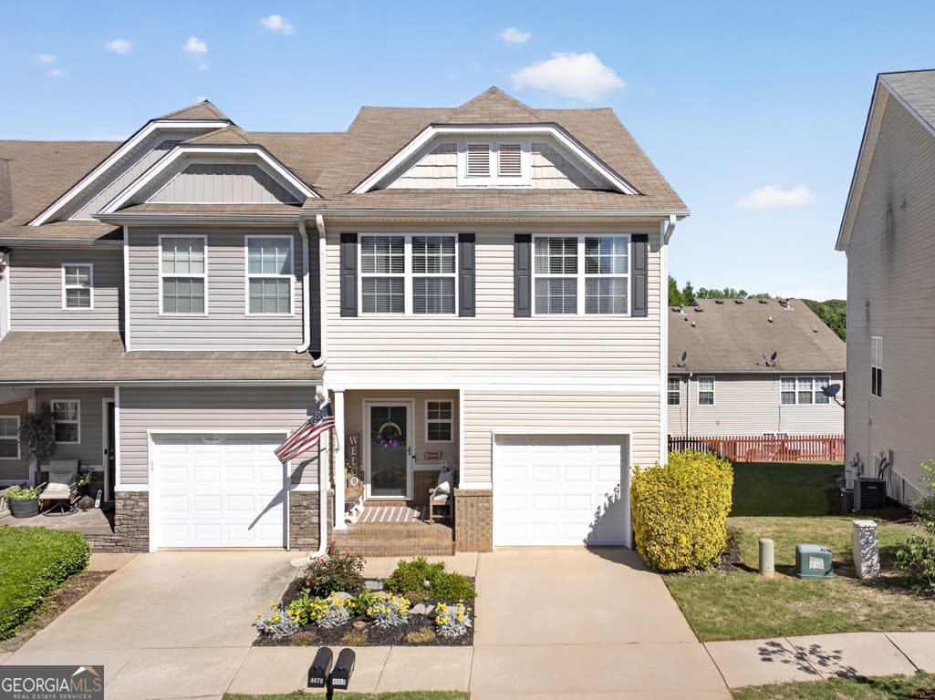 3 bedroom, 3.5 bathroom, 2,460 sq ft townhouse sold at 4668 Beacon Ridge Lane, Flowery Branch, GA 30542