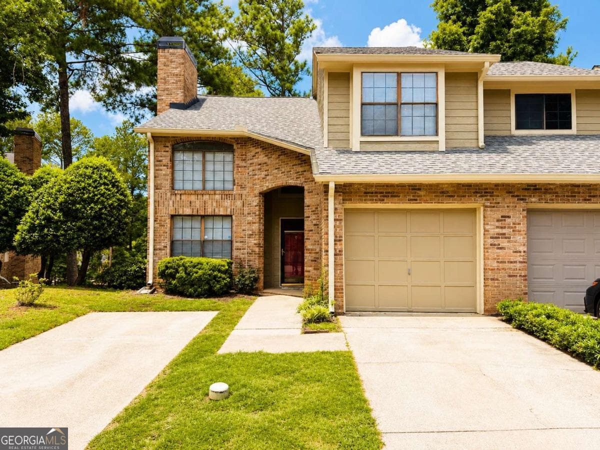 3 bedroom, 3.5 bathroom, 2,076 sq ft townhouse for sale at 621 Granby Hill Place, Alpharetta, GA 30022