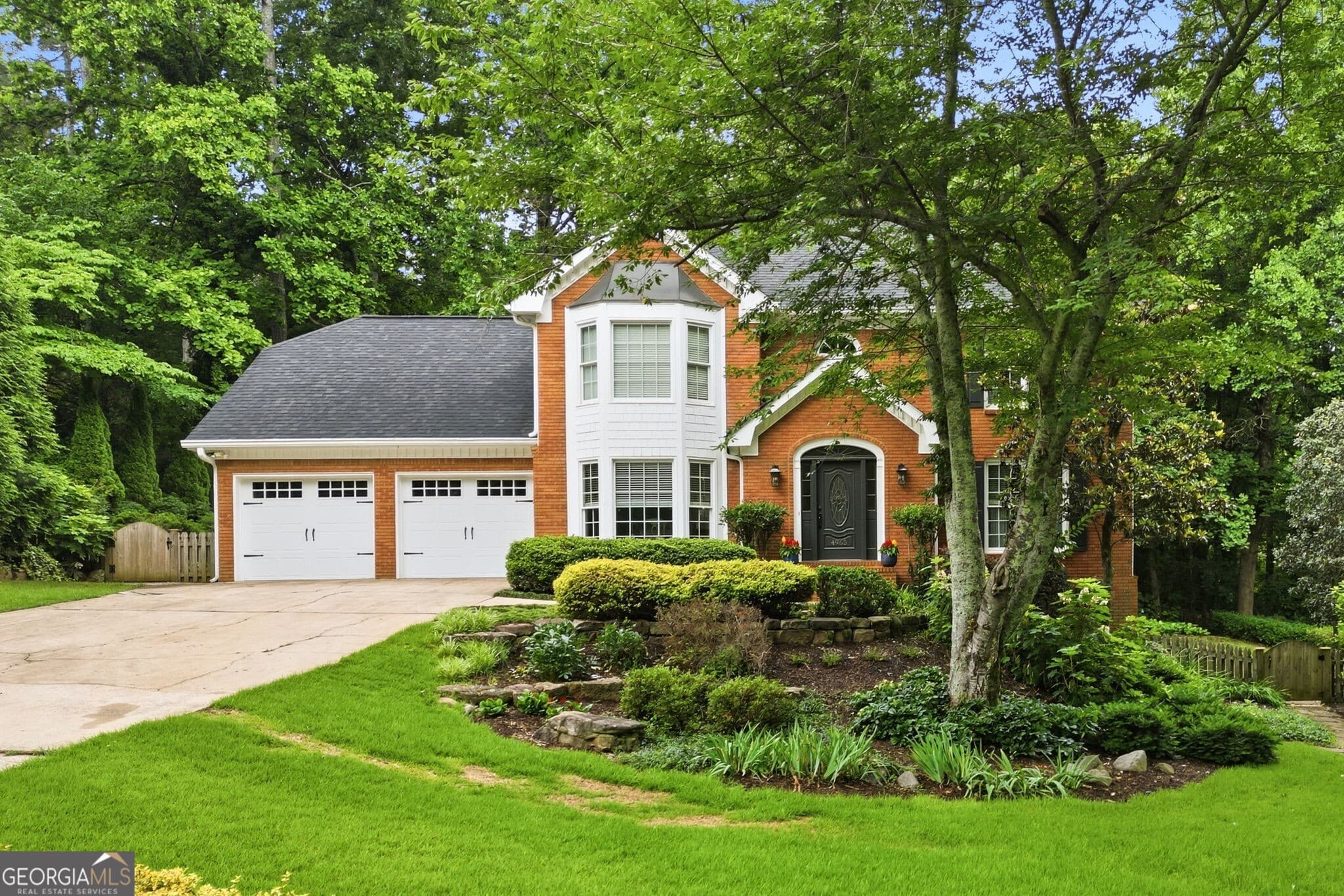 5 bedroom, 3.5 bathroom, 4,376 sq ft single family residence sold at 4965 Thornwood Trace, Acworth, GA 30102