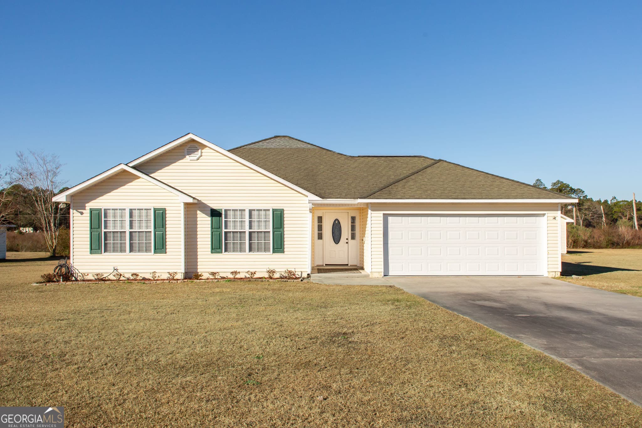 3 bedroom, 2 bathroom, 1,481 sq ft single family residence sold at 6607 Pine Ridge Circle, Blackshear, GA 31516