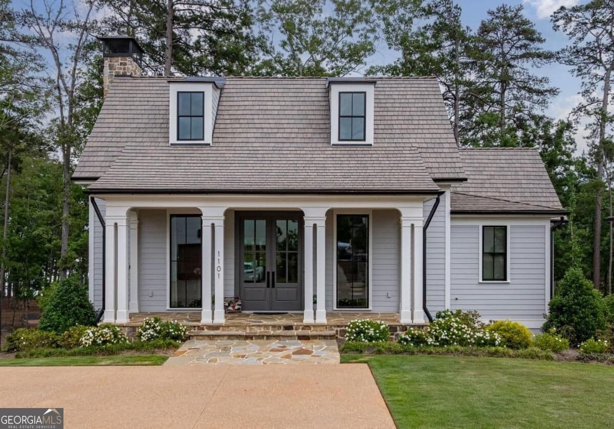 4 bedroom, 4.5 bathroom, 3,592 sq ft single family residence for sale at 1101 Longview Commons, Greensboro, GA 30642